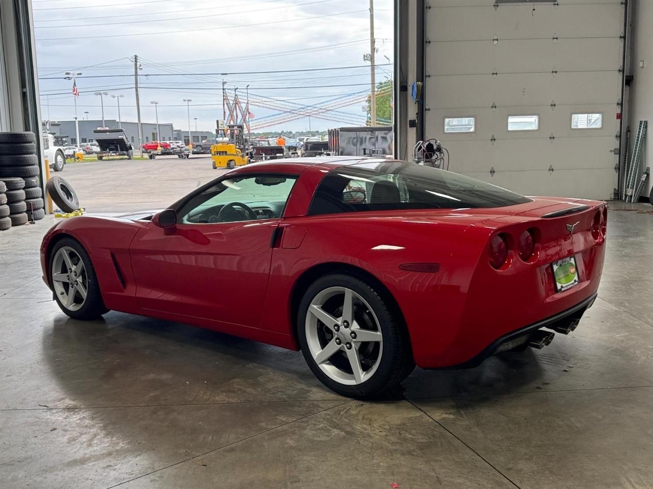 Chevrolet Corvette 2dr Cpe 2005