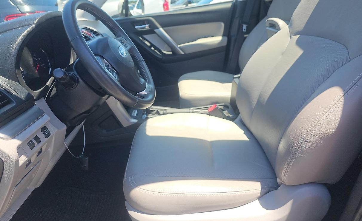 Subaru Forester 4dr CVT 2.5i Touring PZEV 2015