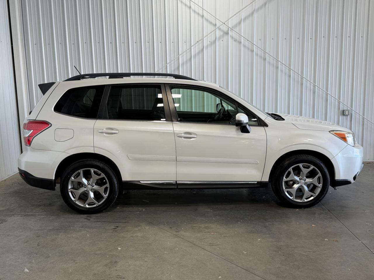 Subaru Forester 4dr CVT 2.5i Touring PZEV 2015
