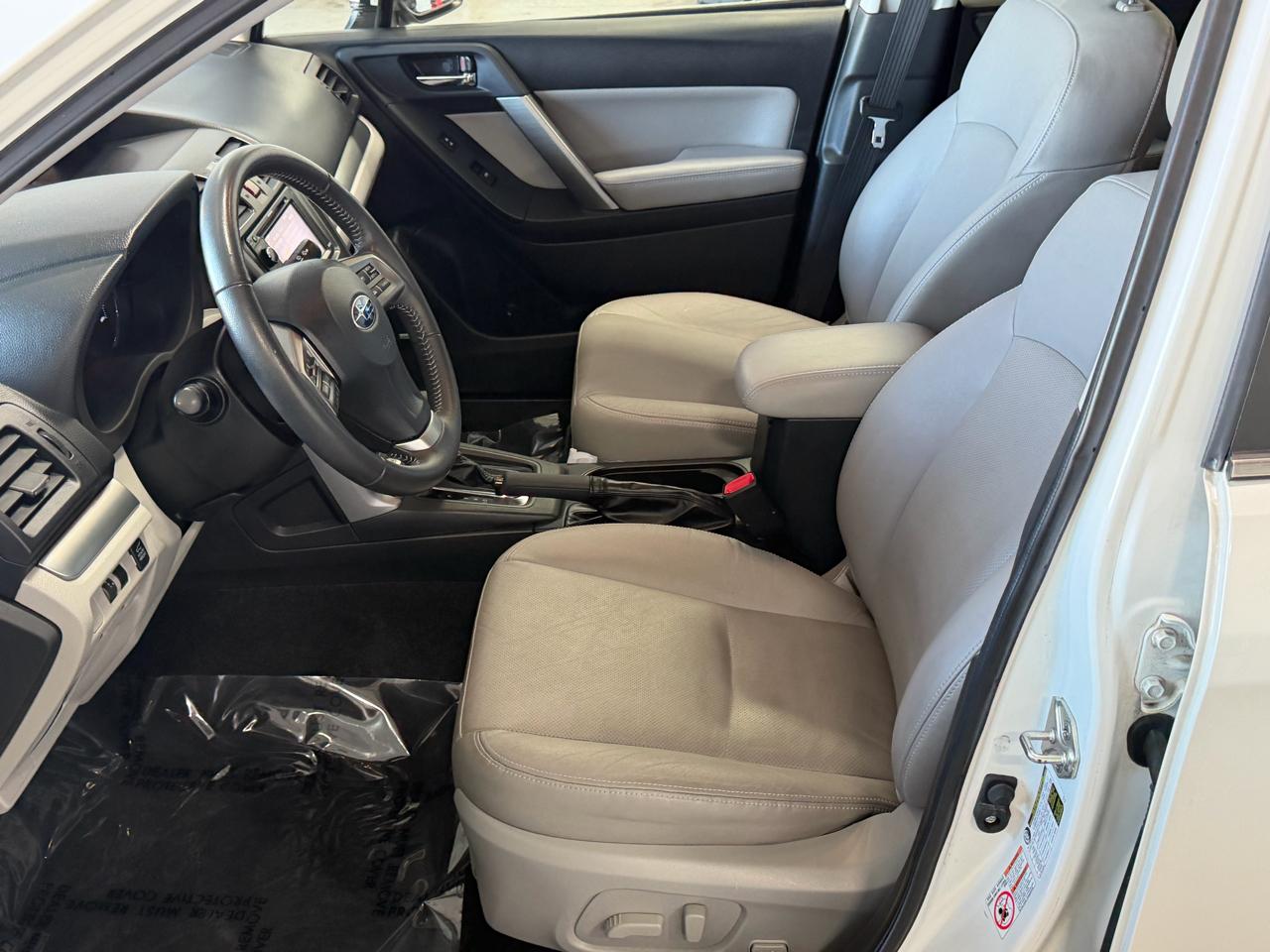 Subaru Forester 4dr CVT 2.5i Touring PZEV 2015