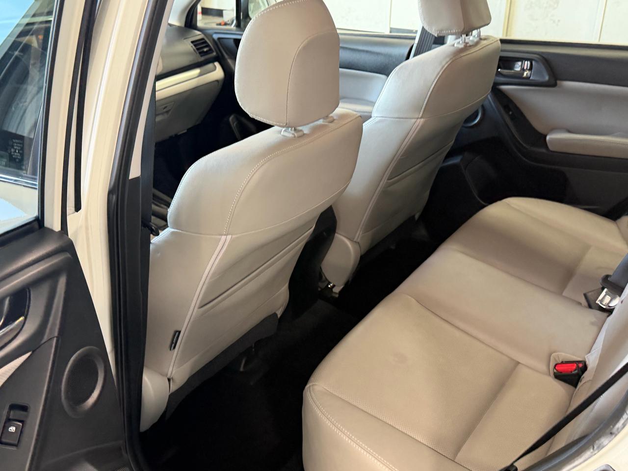 Subaru Forester 4dr CVT 2.5i Touring PZEV 2015
