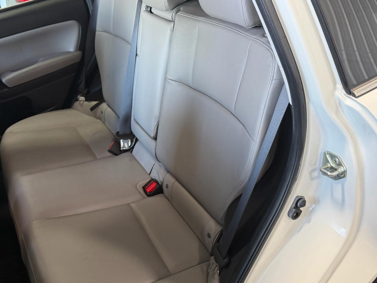 Subaru Forester 4dr CVT 2.5i Touring PZEV 2015