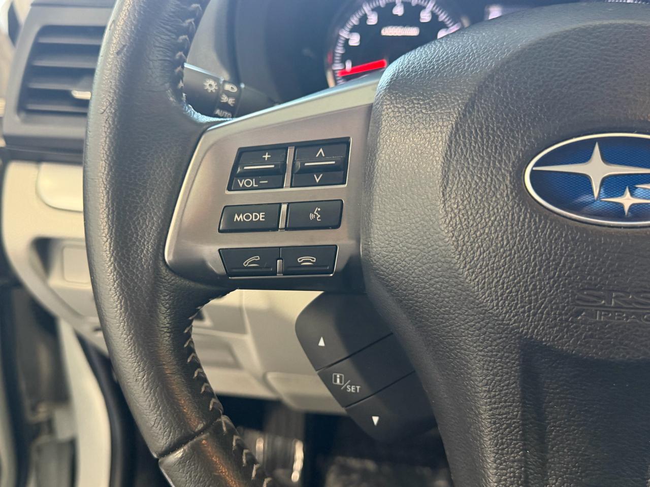 Subaru Forester 4dr CVT 2.5i Touring PZEV 2015