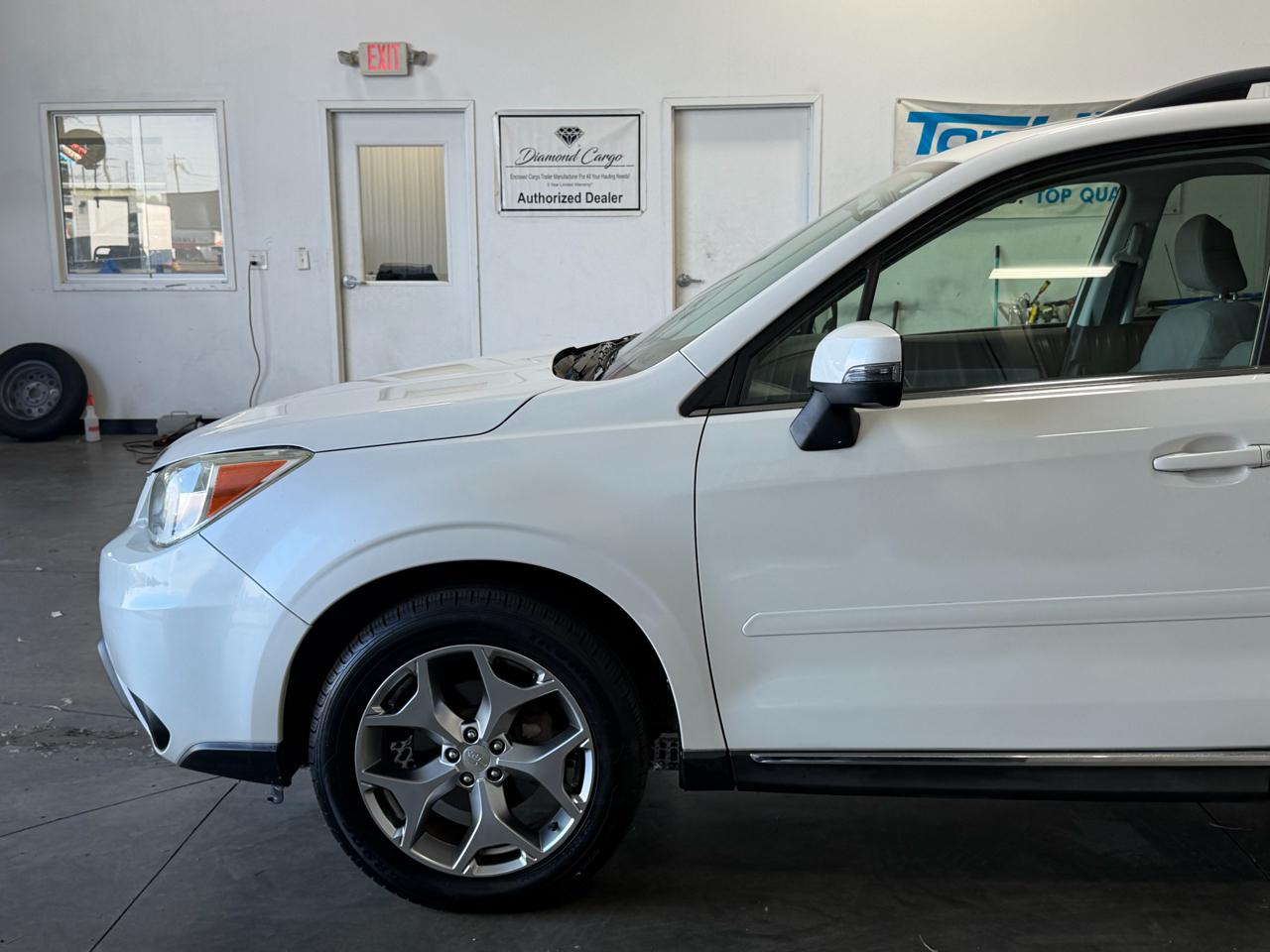 Subaru Forester 4dr CVT 2.5i Touring PZEV 2015