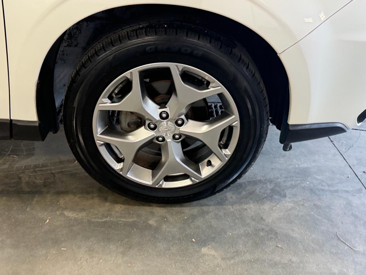 Subaru Forester 4dr CVT 2.5i Touring PZEV 2015
