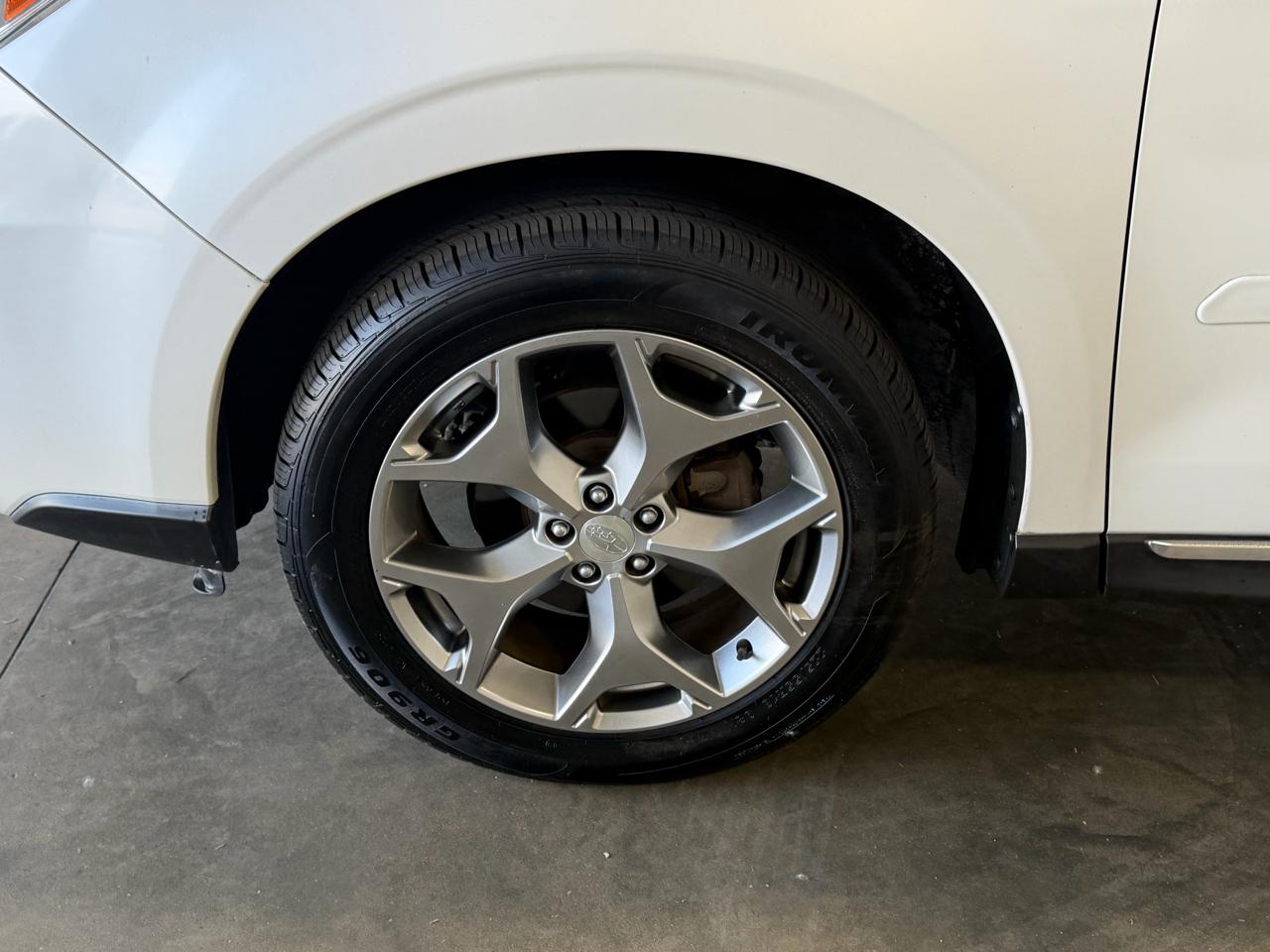 Subaru Forester 4dr CVT 2.5i Touring PZEV 2015