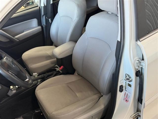 Subaru Forester 4dr CVT 2.5i Touring PZEV 2015