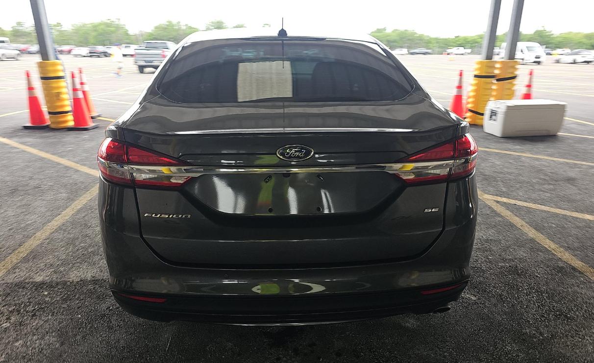 Ford Fusion SE FWD 2018