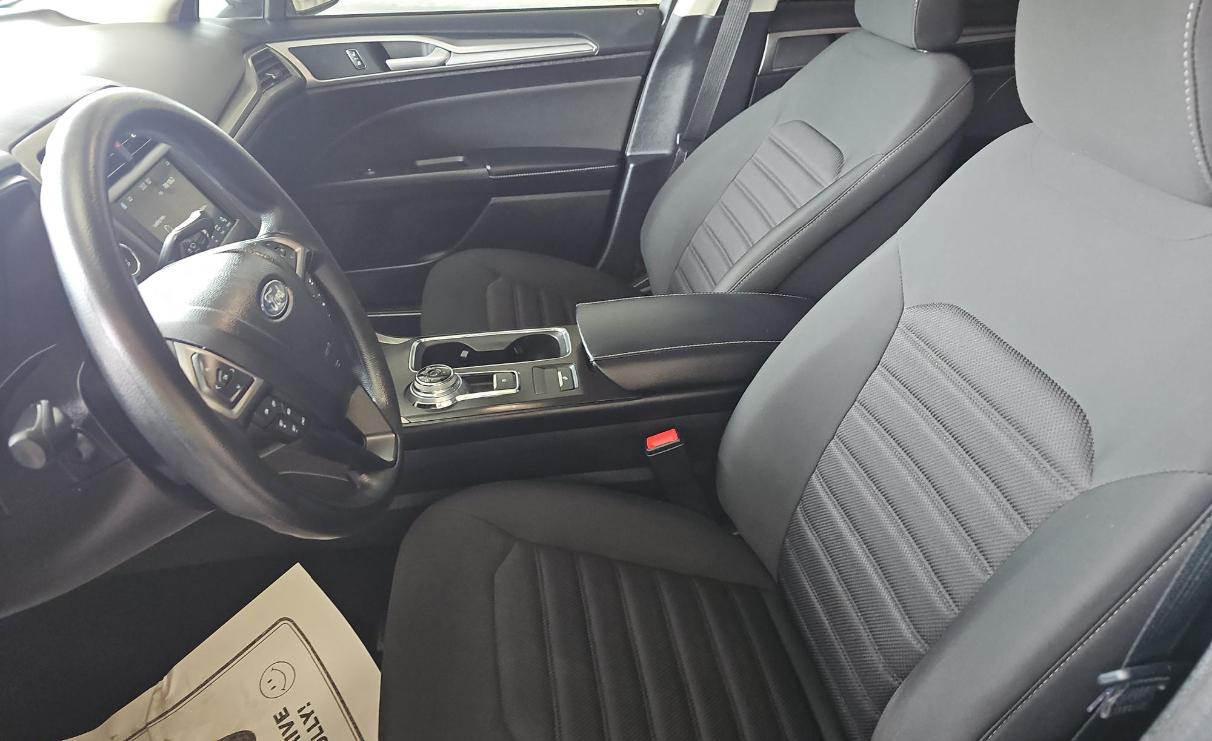 Ford Fusion SE FWD 2018