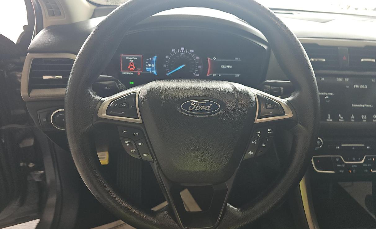 Ford Fusion SE FWD 2018