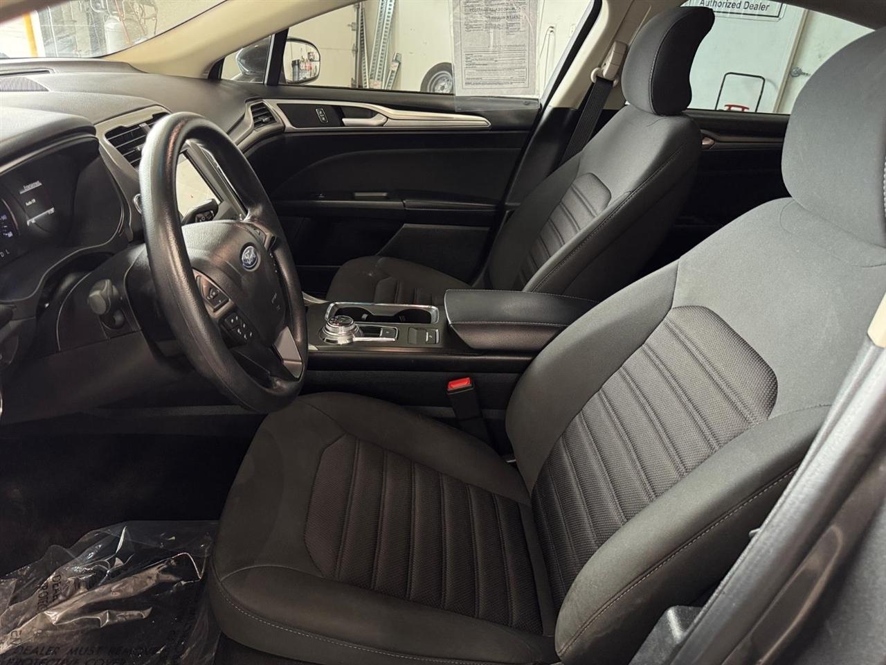 Ford Fusion SE FWD 2018
