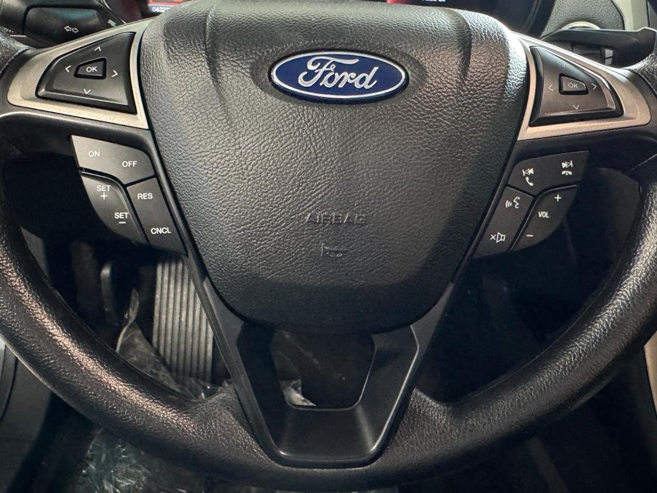 Ford Fusion SE FWD 2018