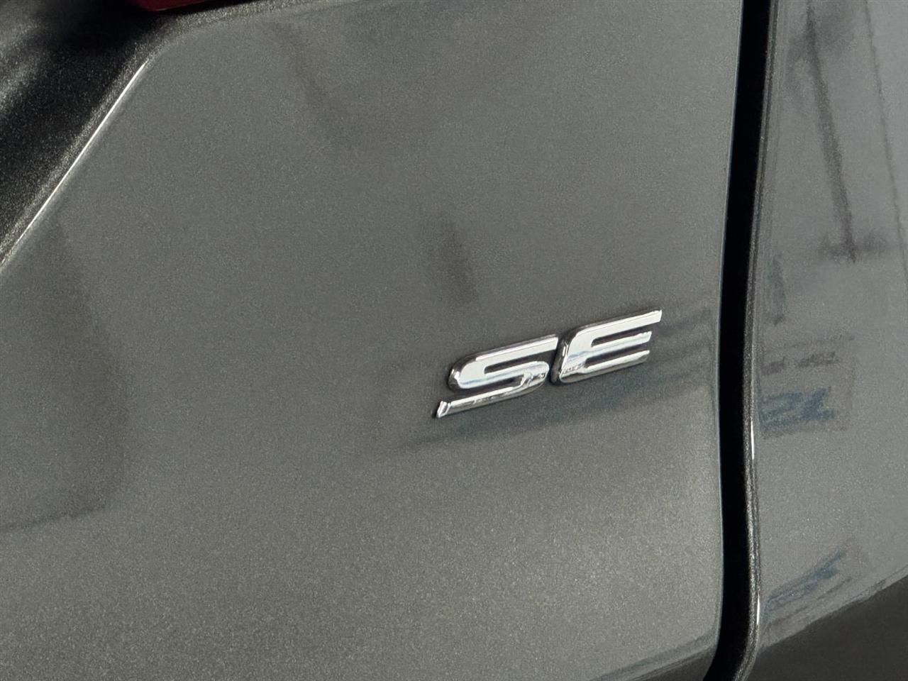 Ford Fusion SE FWD 2018