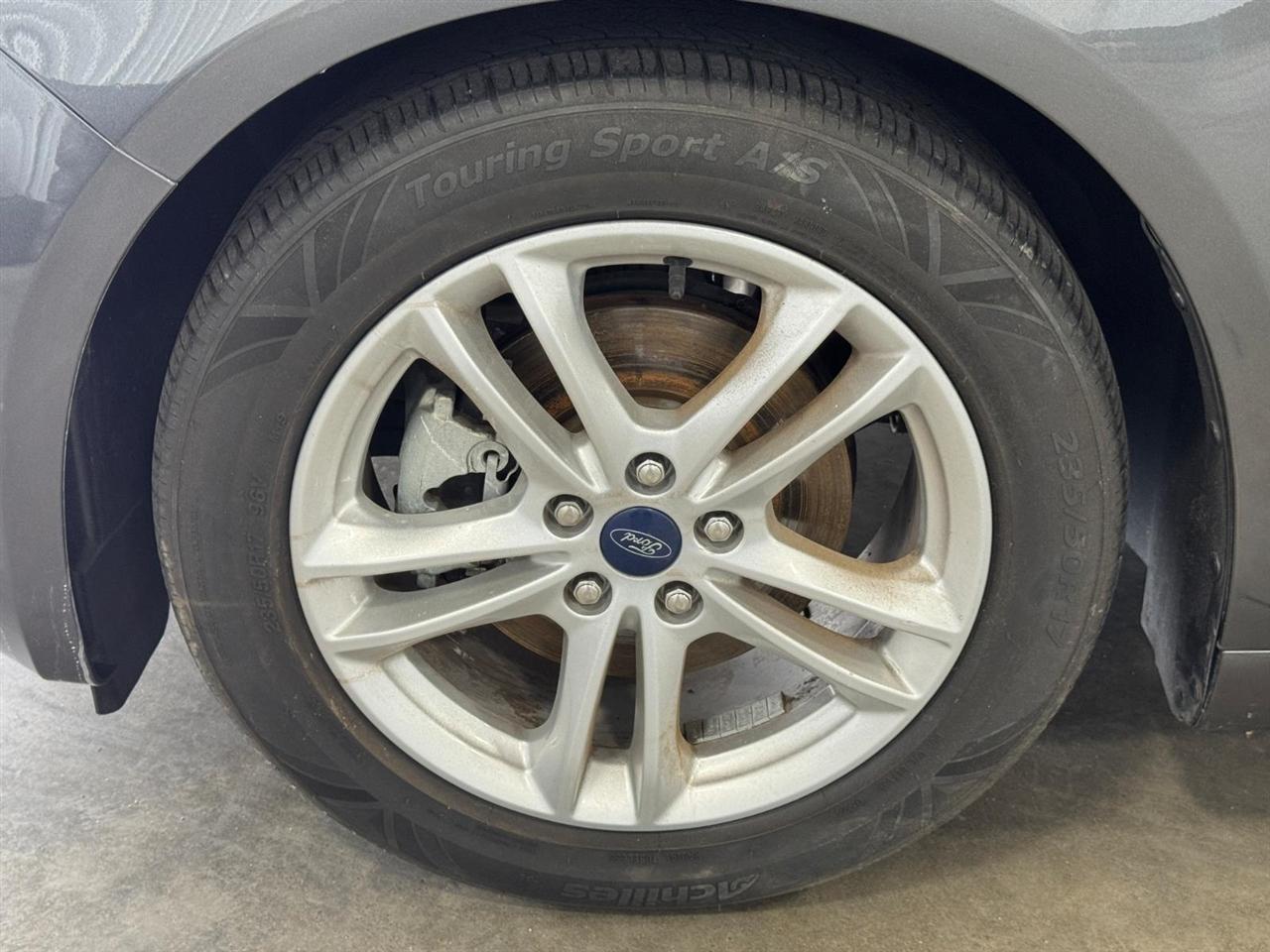 Ford Fusion SE FWD 2018