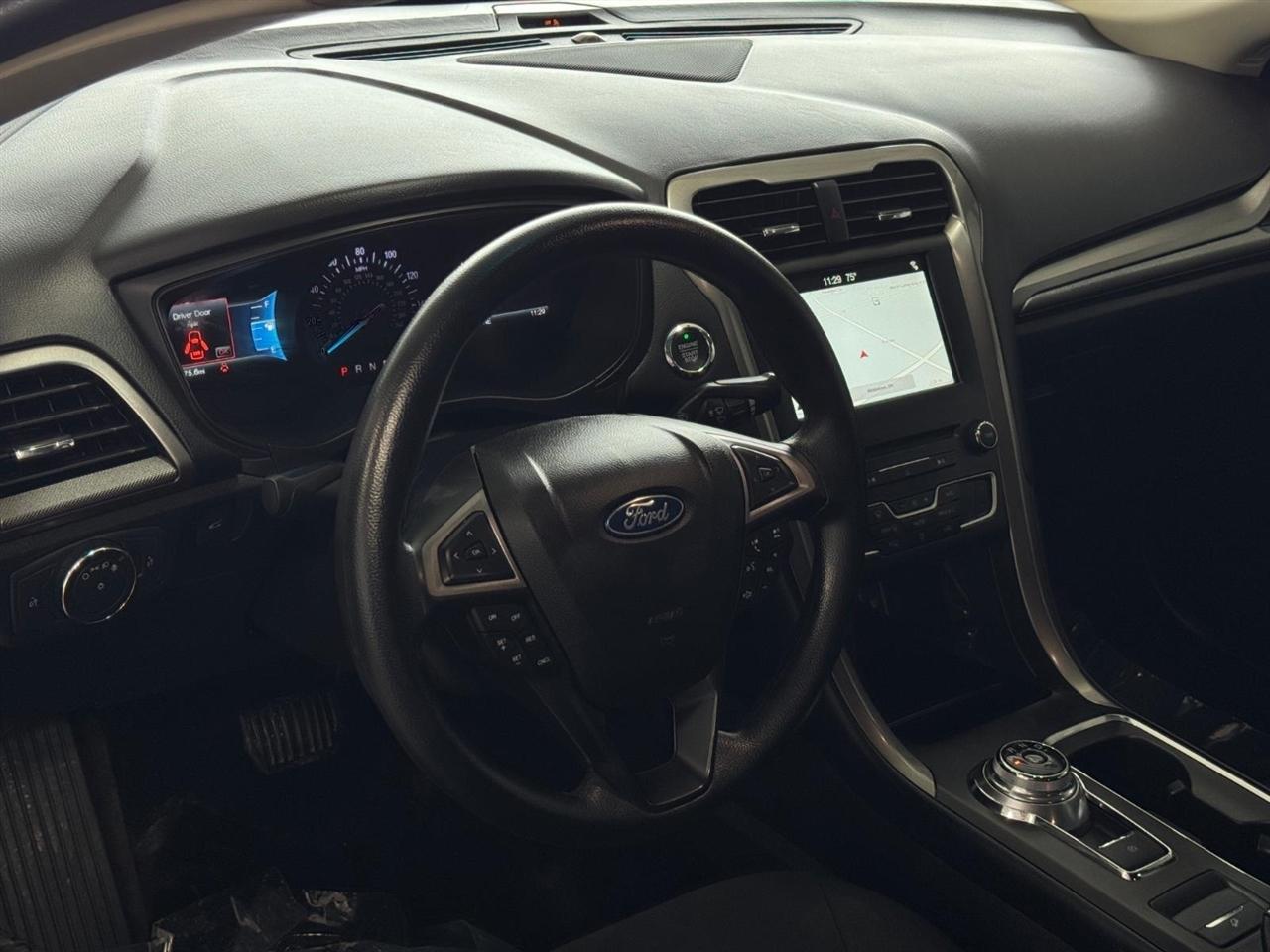 Ford Fusion SE FWD 2018