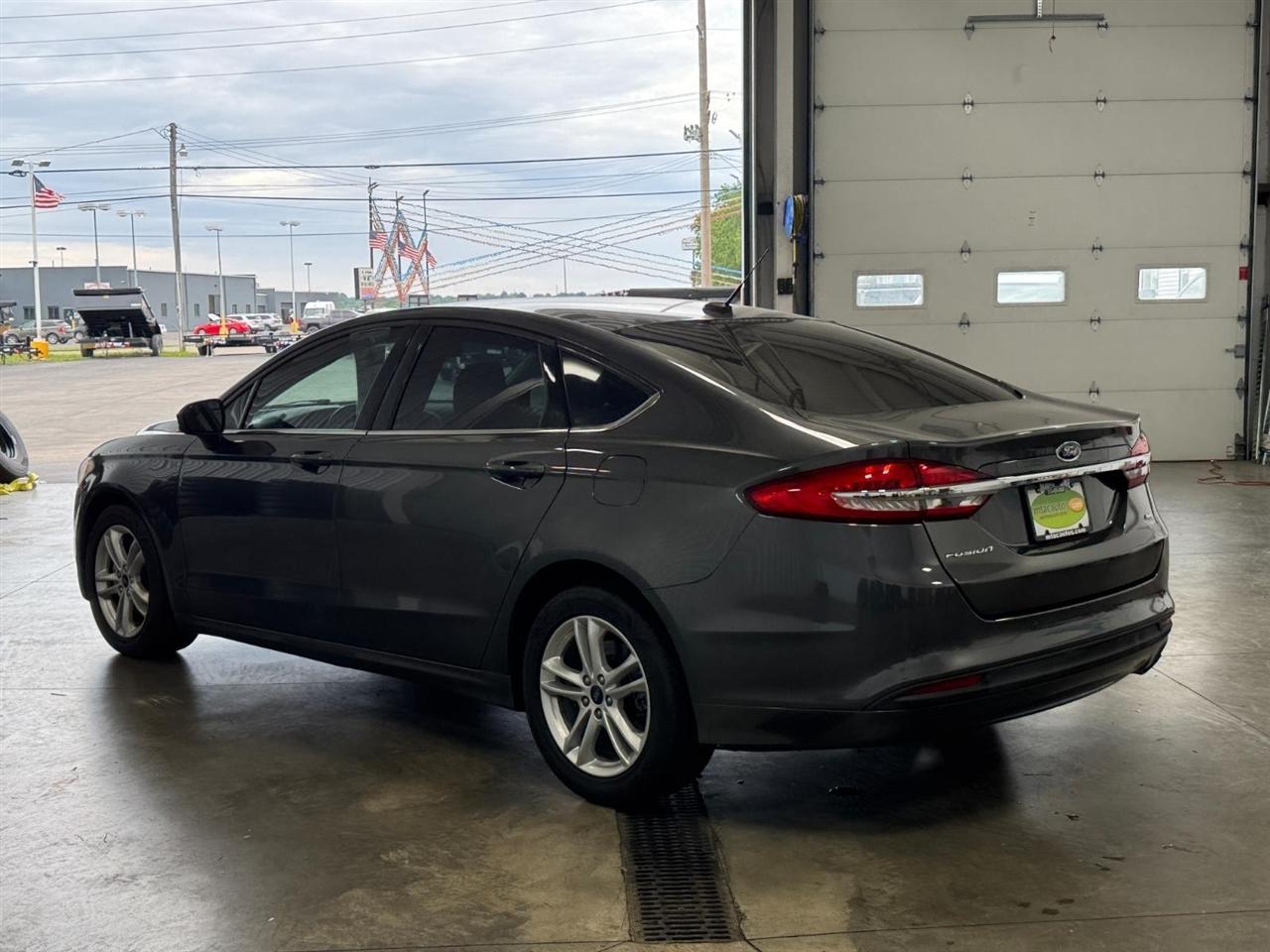 Ford Fusion SE FWD 2018