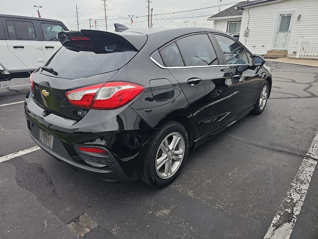Chevrolet Cruze 4dr HB 1.4L LT w/1SD 2017