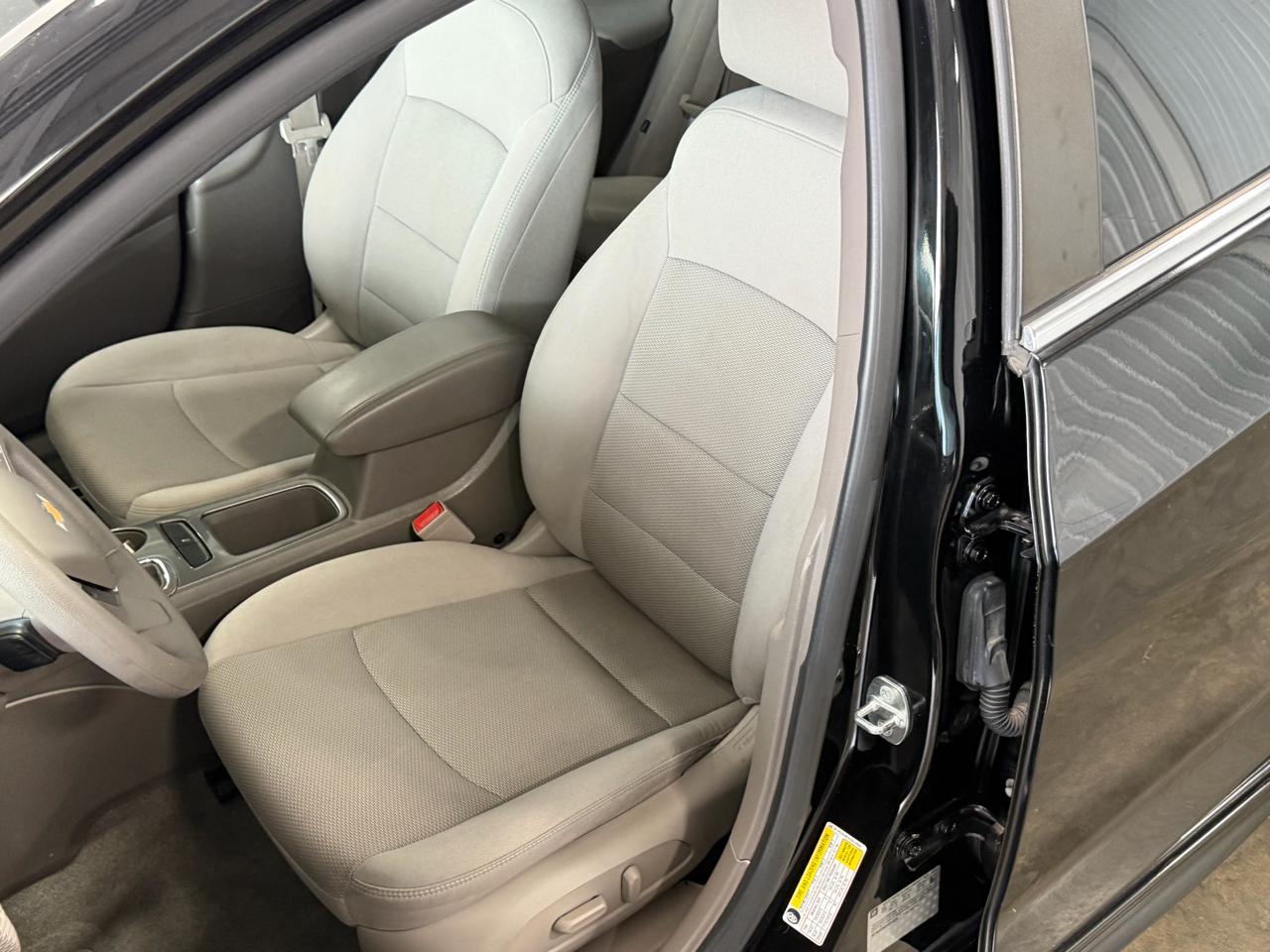 Chevrolet Cruze 4dr HB 1.4L LT w/1SD 2017