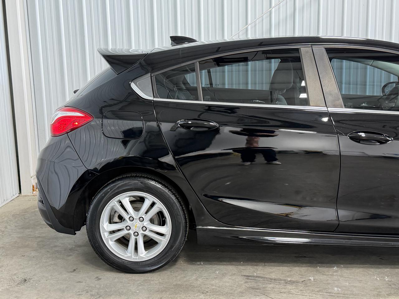 Chevrolet Cruze 4dr HB 1.4L LT w/1SD 2017