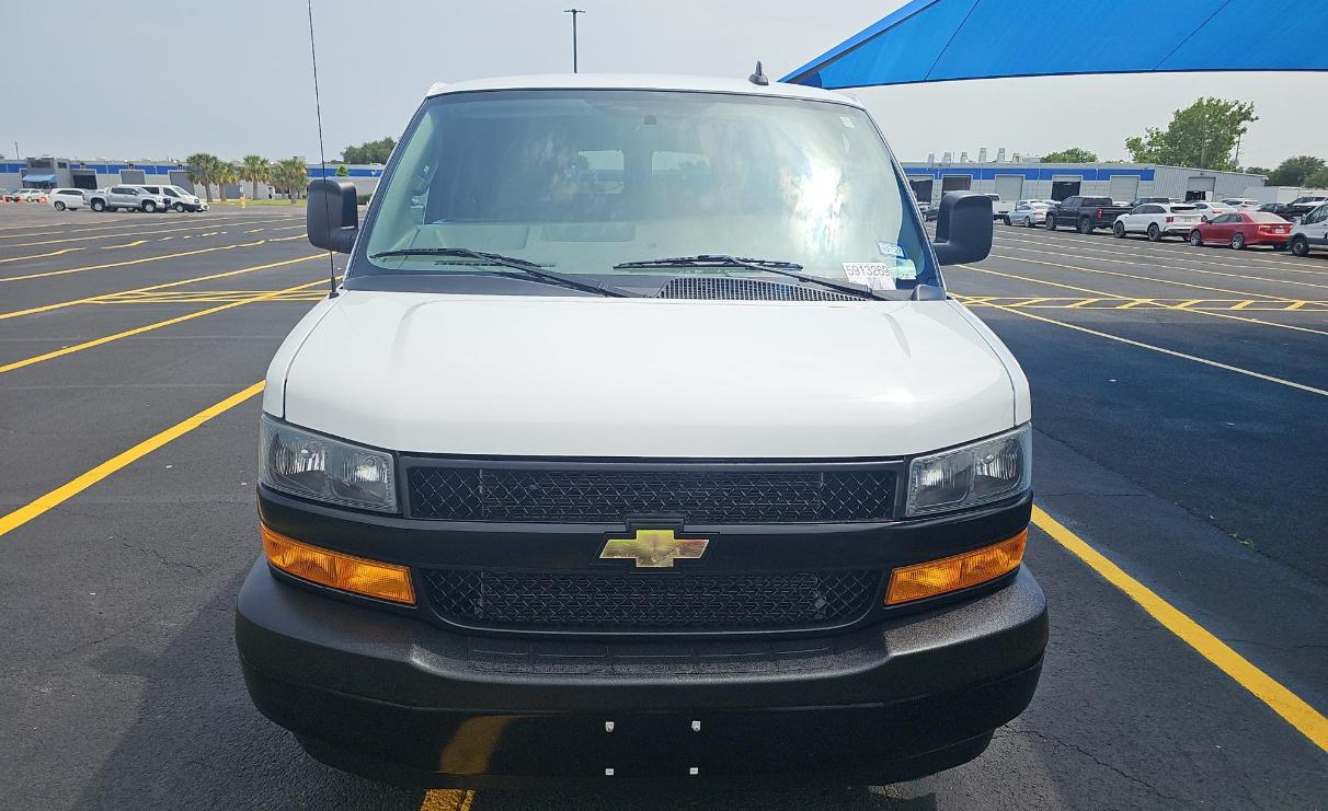 Chevrolet Express Passenger RWD 3500 155" LS 2023