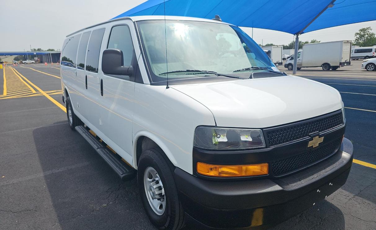 Chevrolet Express Passenger RWD 3500 155" LS 2023