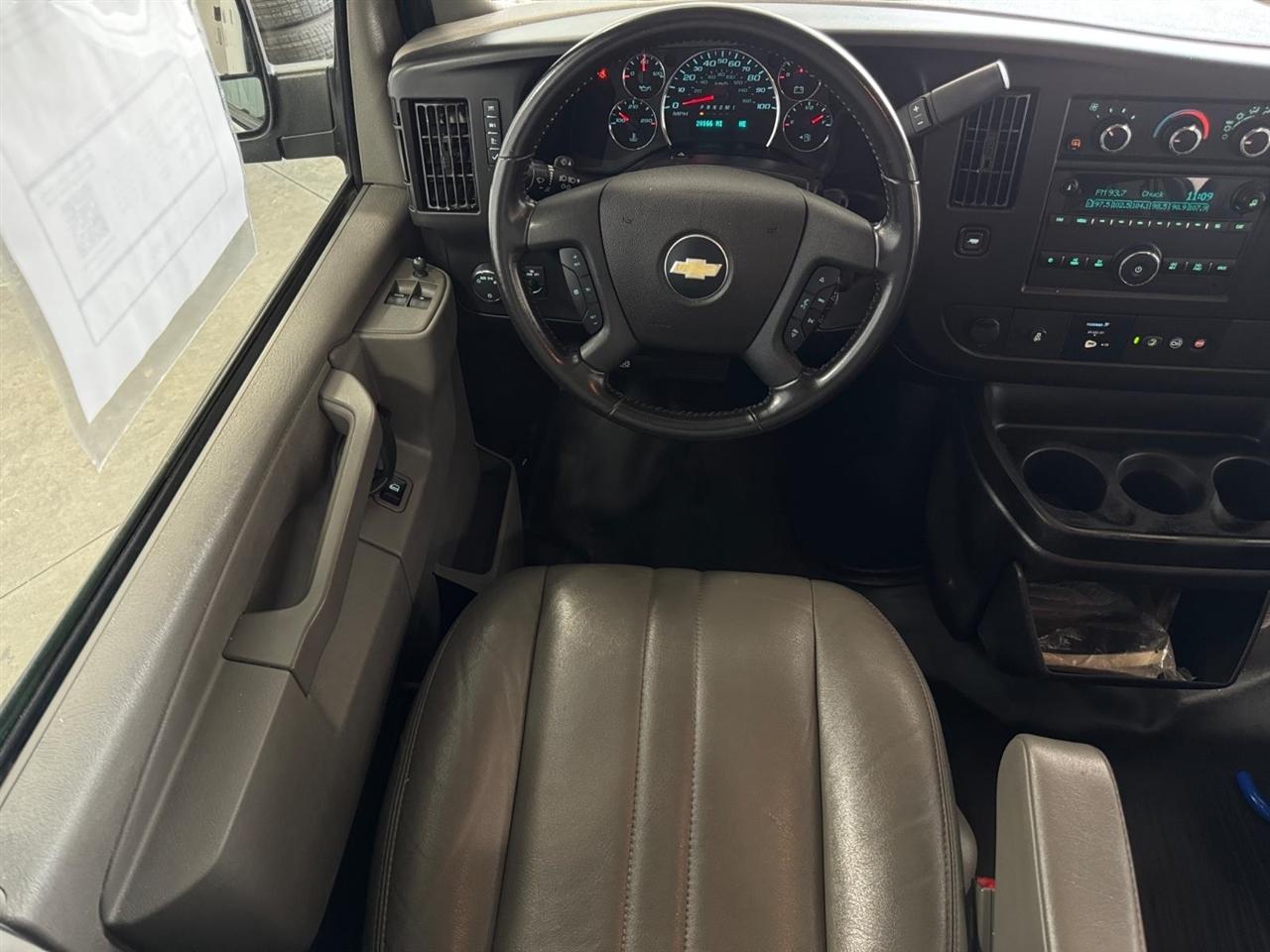 Chevrolet Express Passenger RWD 3500 155" LS 2023