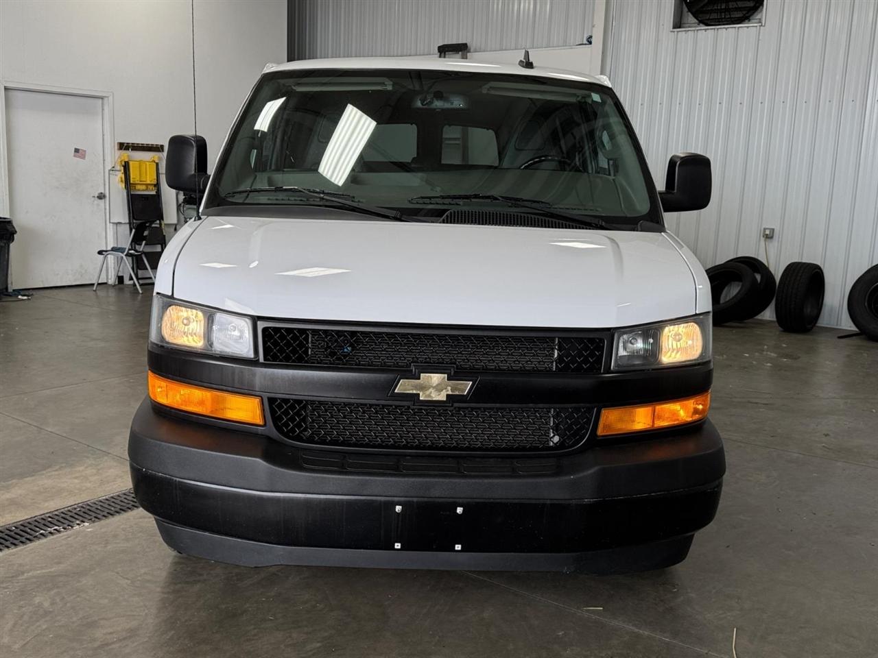 Chevrolet Express Passenger RWD 3500 155" LS 2023