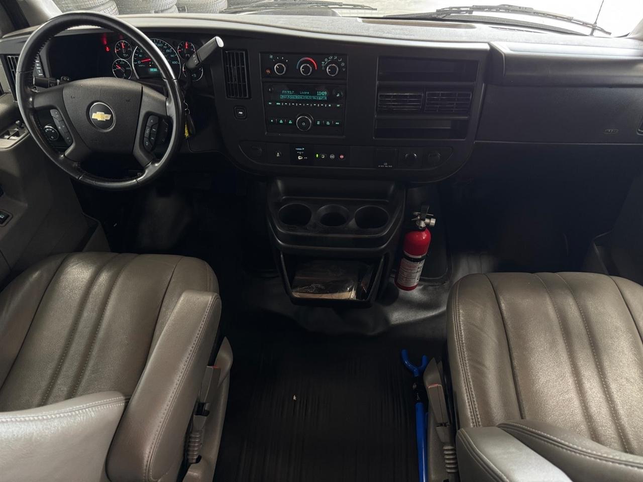 Chevrolet Express Passenger RWD 3500 155" LS 2023