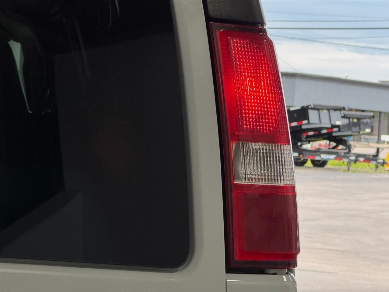 Chevrolet Express Passenger RWD 3500 155" LS 2023