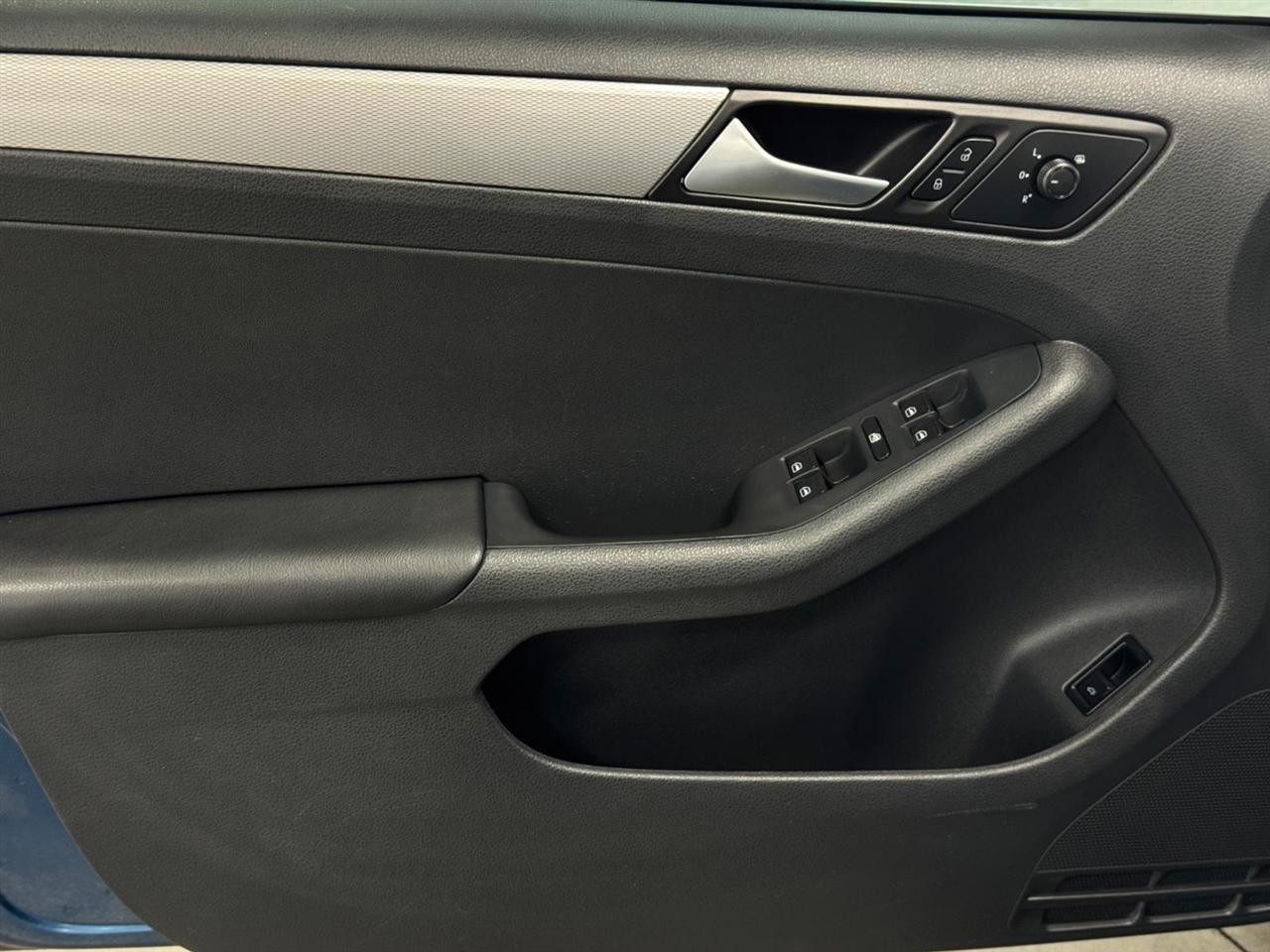Volkswagen Jetta 1.4T SE Auto 2017