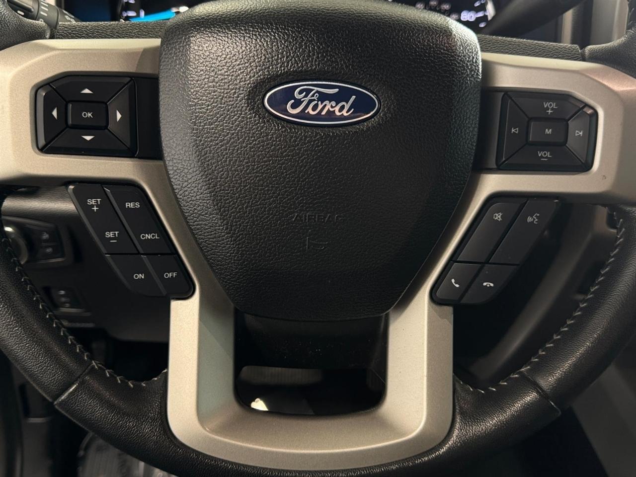 Ford Super Duty F-250 SRW Lariat 4WD Crew Cab 6.75' Box 2020