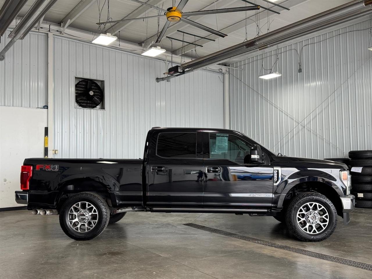 Ford Super Duty F-250 SRW Lariat 4WD Crew Cab 6.75' Box 2020