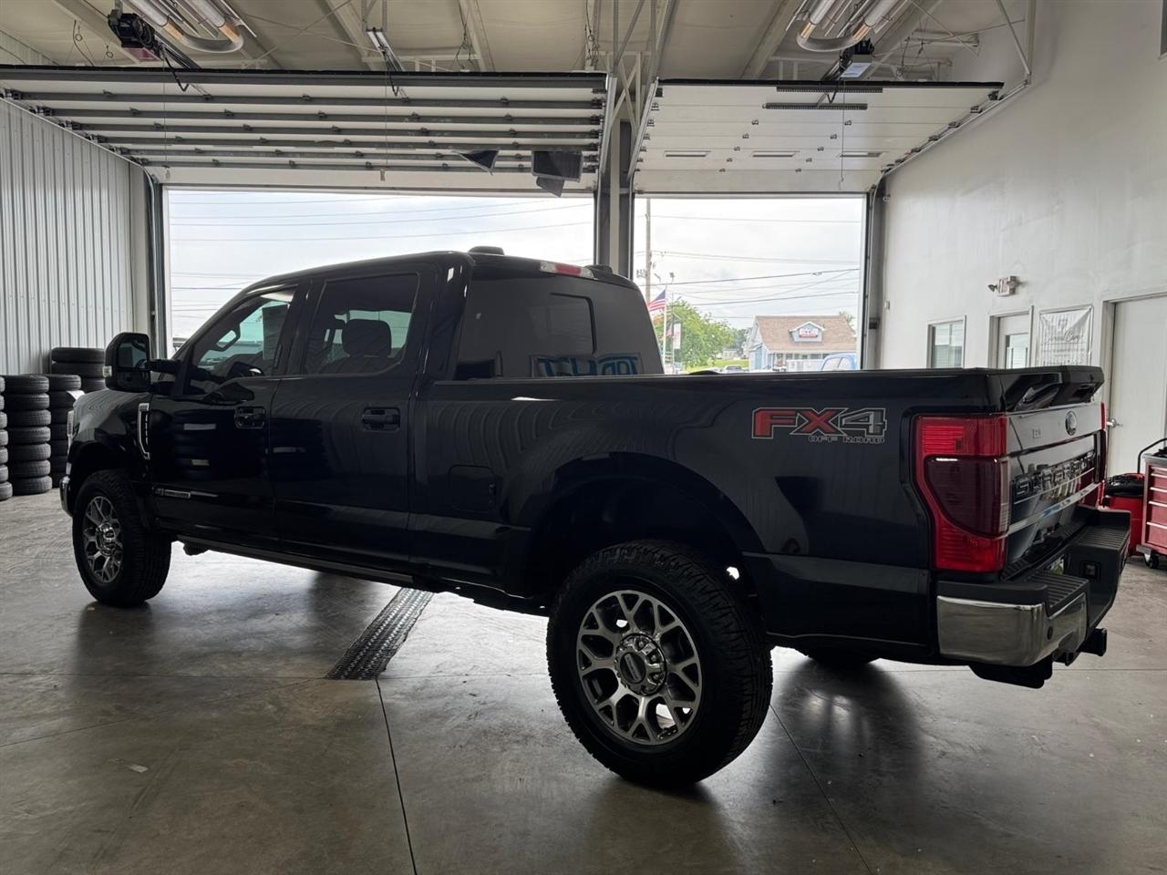 Ford Super Duty F-250 SRW Lariat 4WD Crew Cab 6.75' Box 2020