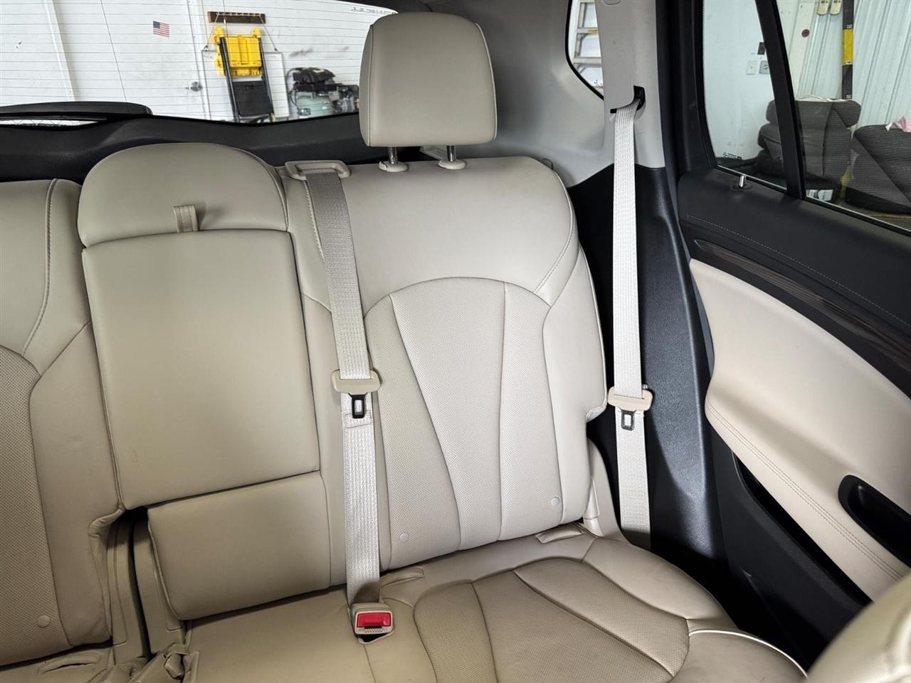 Buick Envision AWD 4dr Essence 2019