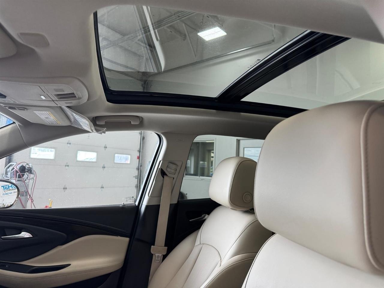 Buick Envision AWD 4dr Essence 2019