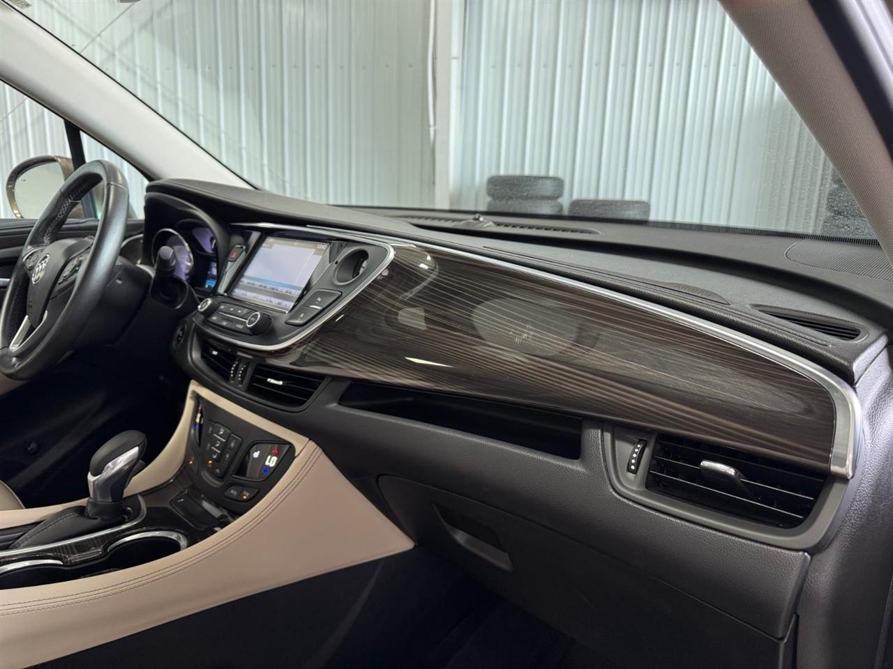 Buick Envision AWD 4dr Essence 2019