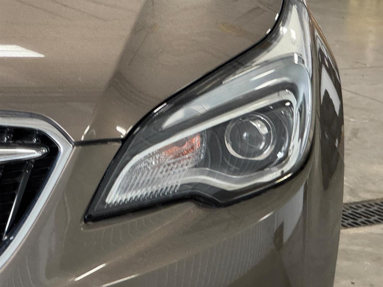 Buick Envision AWD 4dr Essence 2019