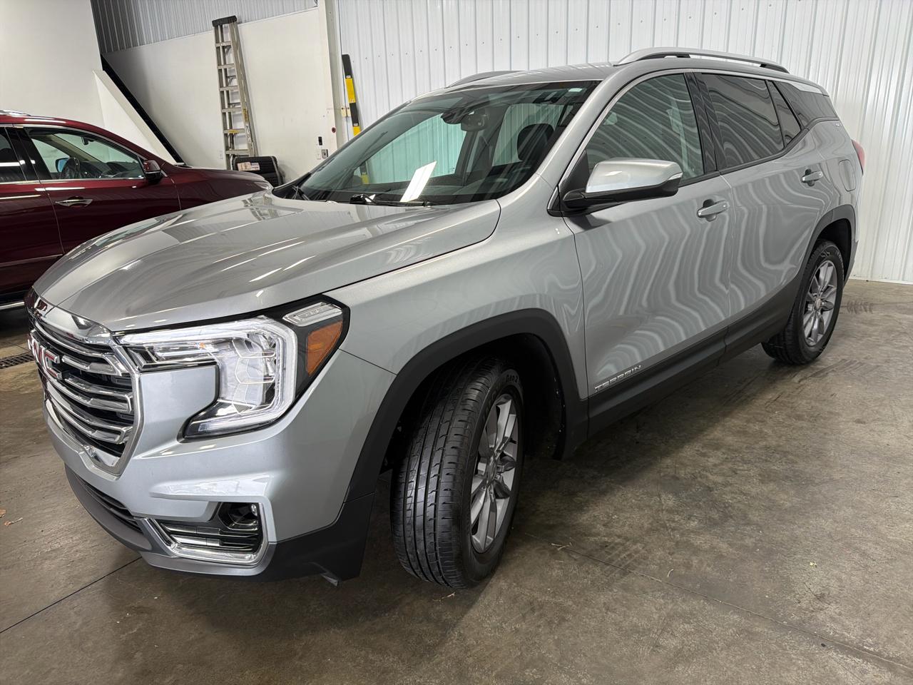 GMC Terrain AWD 4dr SLT 2024