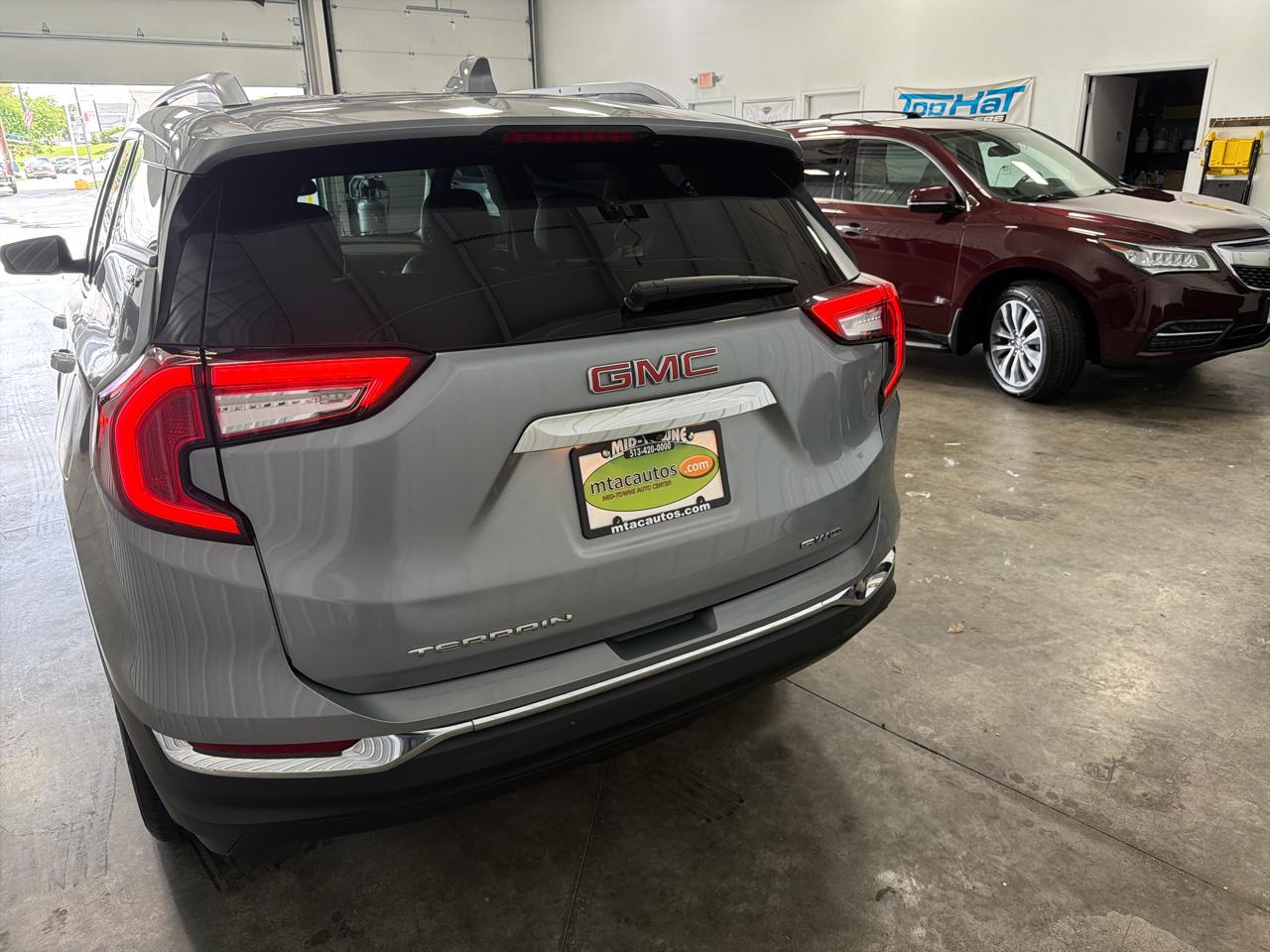 GMC Terrain AWD 4dr SLT 2024