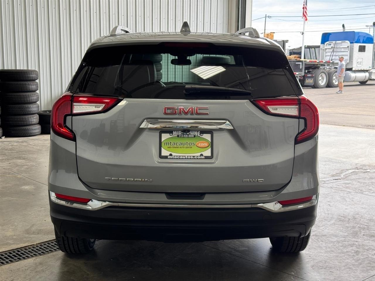 GMC Terrain AWD 4dr SLT 2024