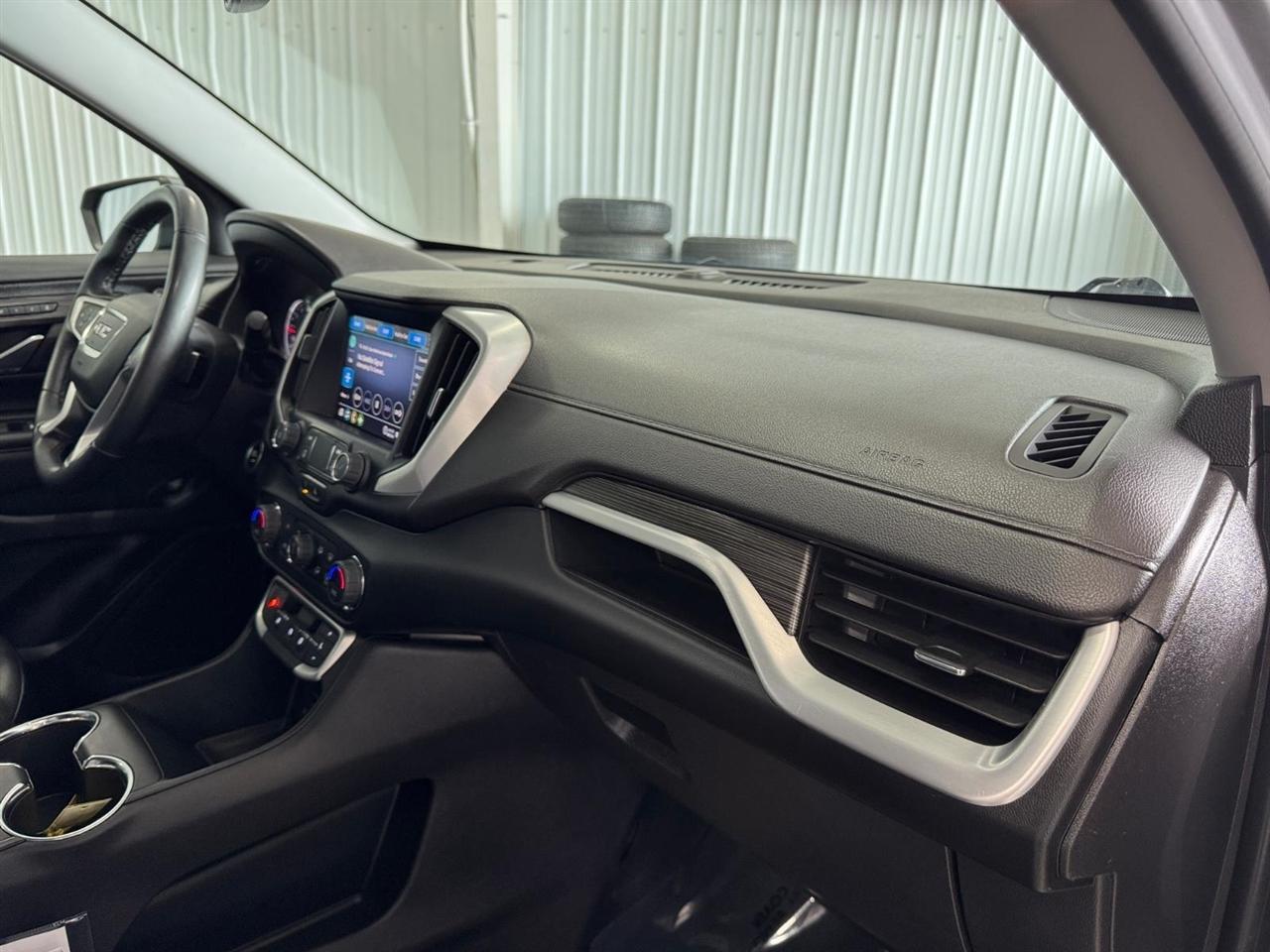 GMC Terrain AWD 4dr SLT 2024