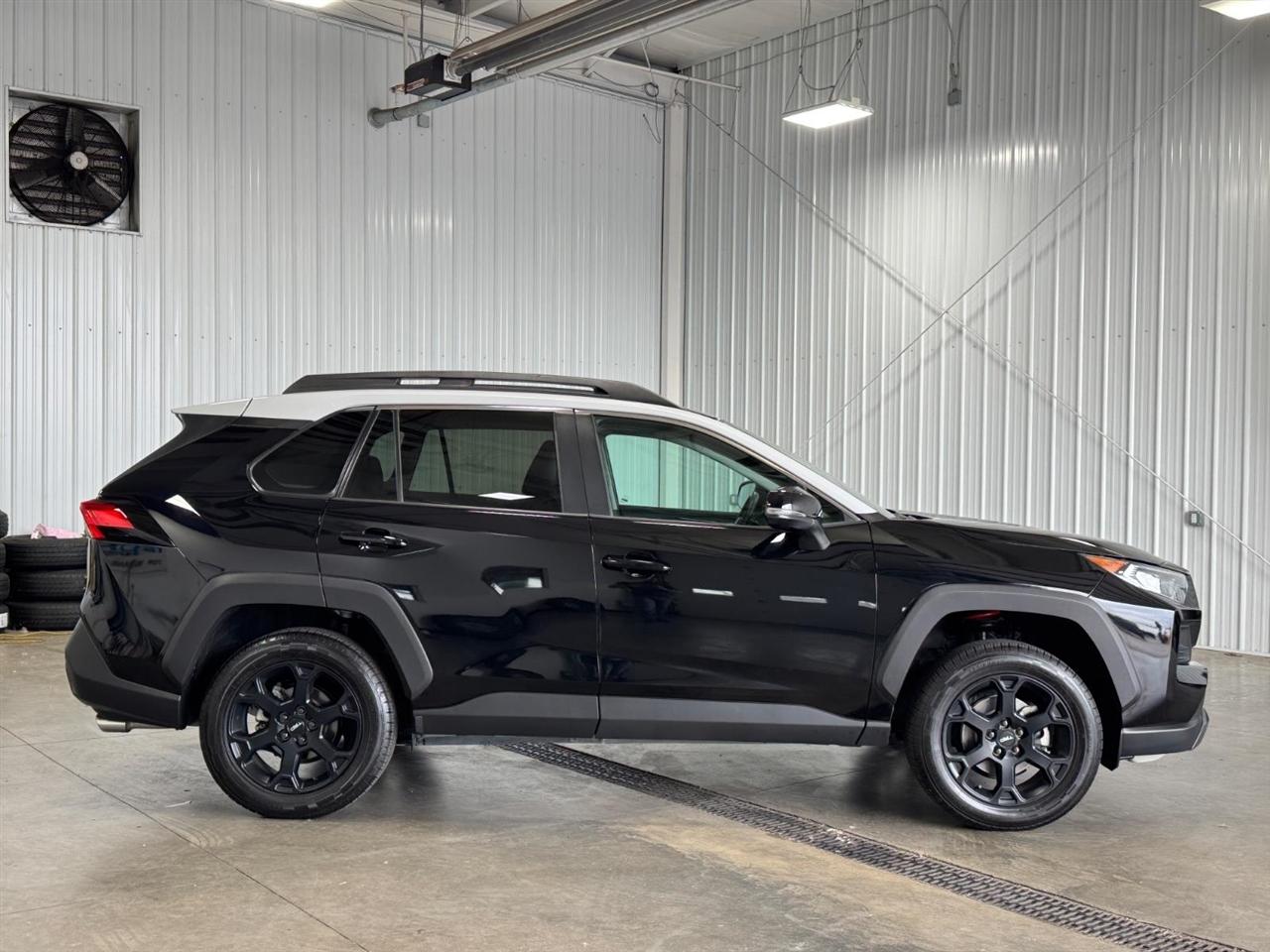 Toyota RAV4 TRD Off Road AWD (Natl) 2021