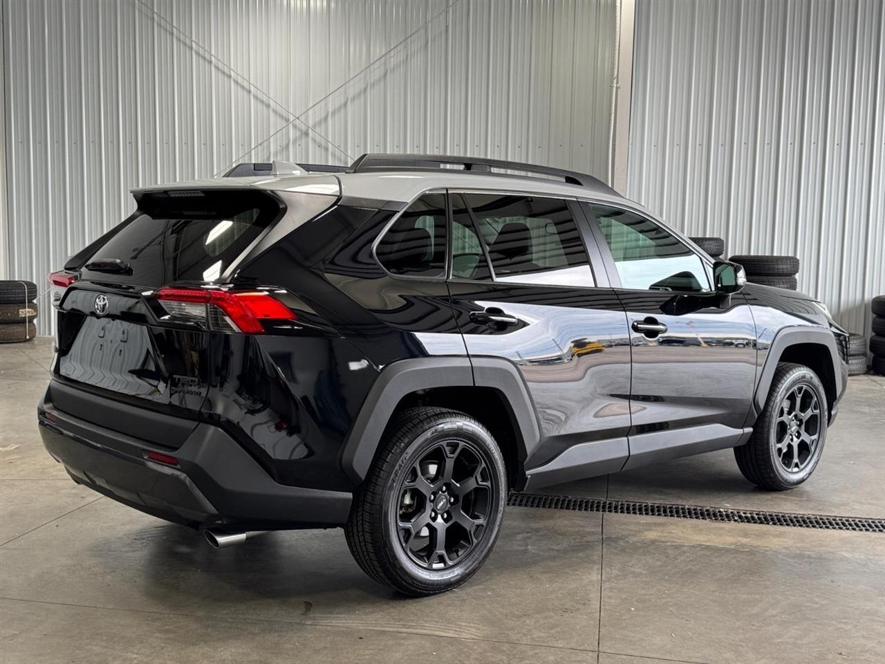 Toyota RAV4 TRD Off Road AWD (Natl) 2021