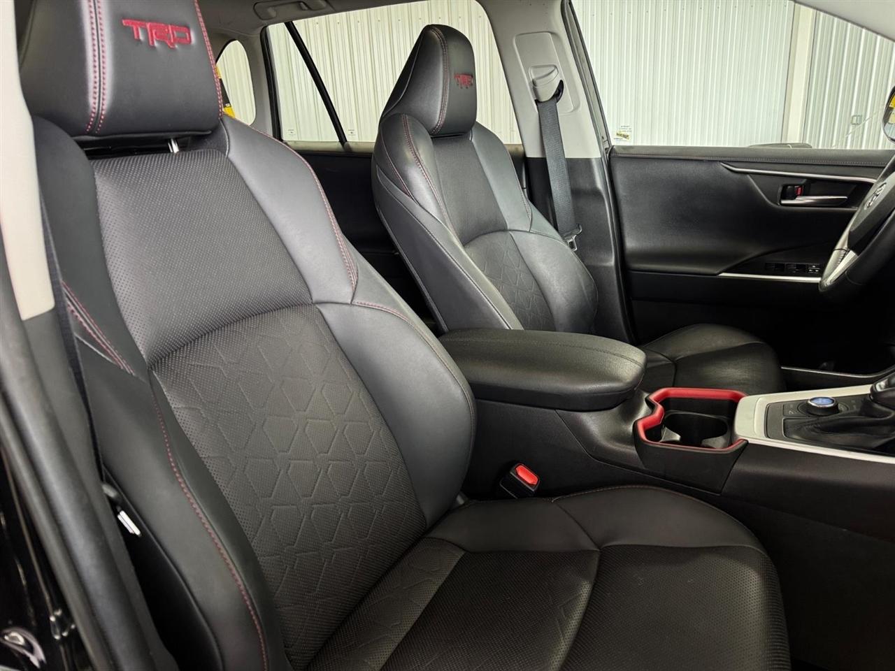Toyota RAV4 TRD Off Road AWD (Natl) 2021