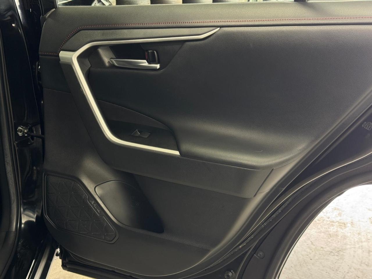 Toyota RAV4 TRD Off Road AWD (Natl) 2021