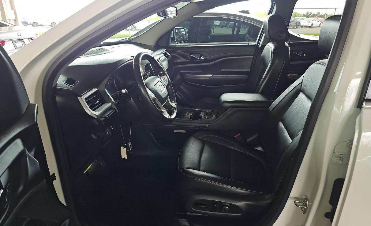 GMC Acadia AWD 4dr SLT 2020