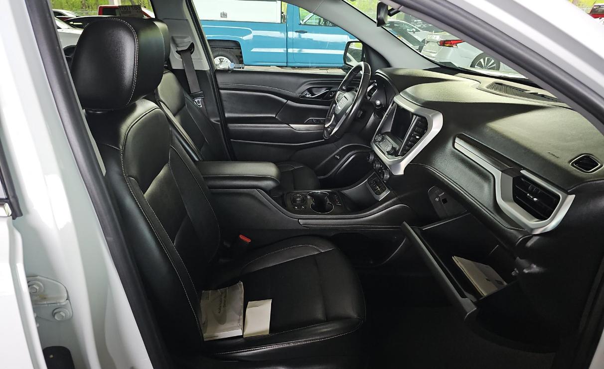 GMC Acadia AWD 4dr SLT 2020