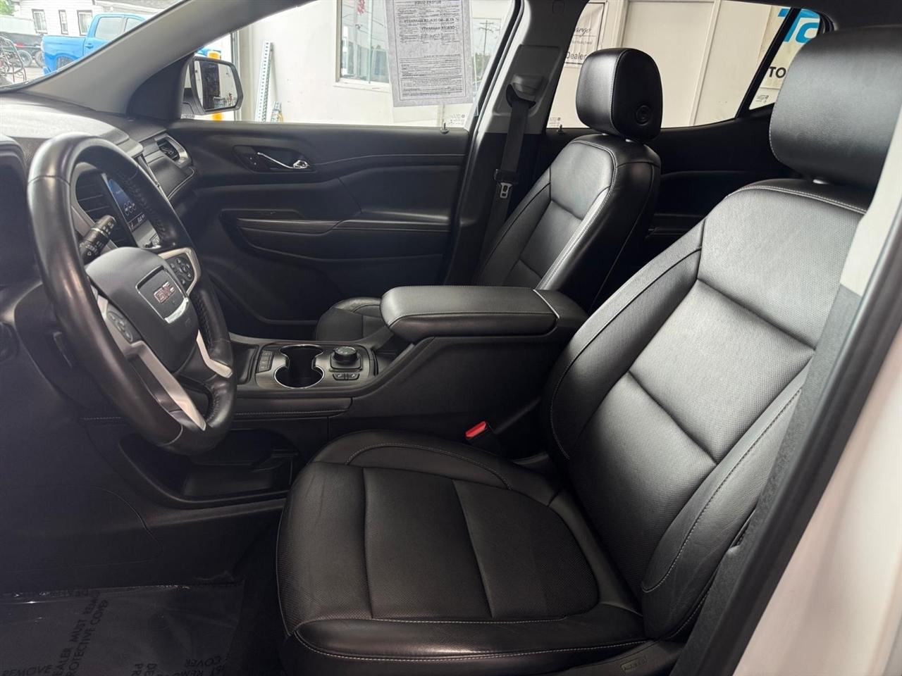GMC Acadia AWD 4dr SLT 2020