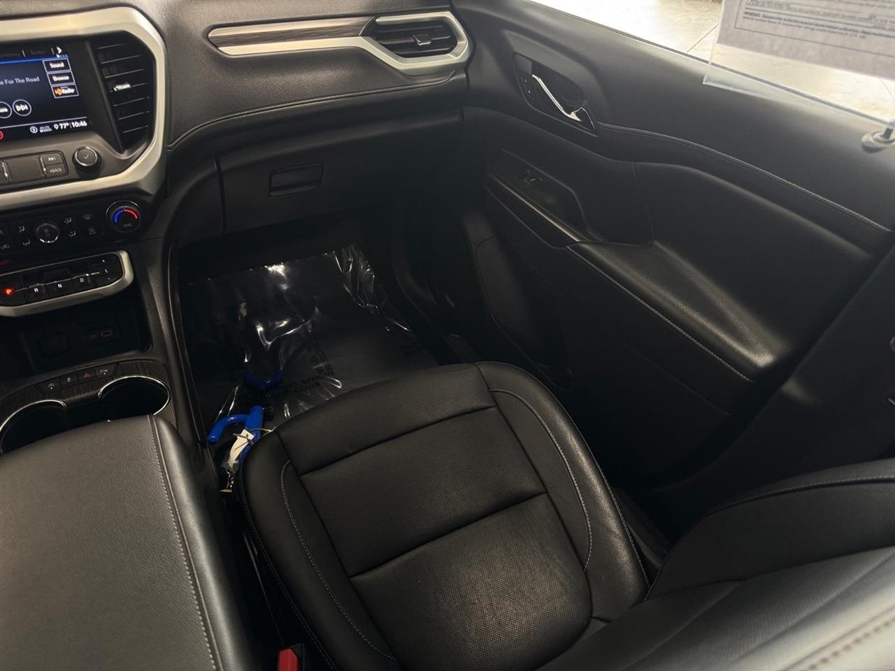 GMC Acadia AWD 4dr SLT 2020