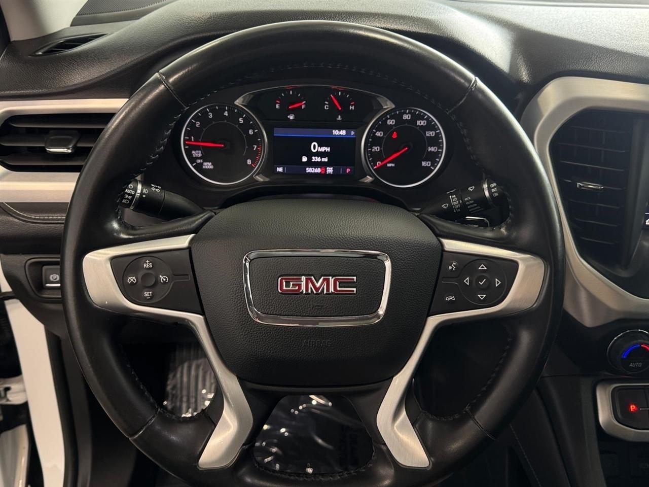 GMC Acadia AWD 4dr SLT 2020